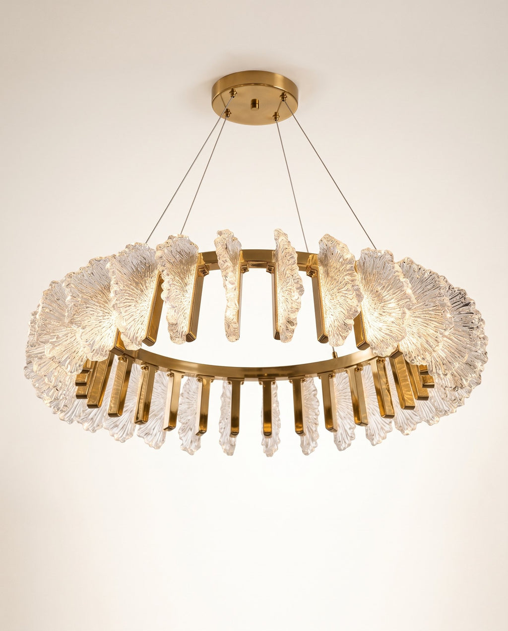 Versailles Leaf chandelier angle view
